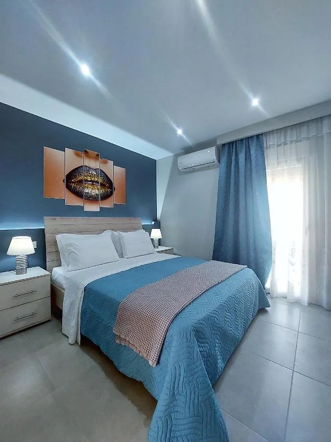 Maxim Apartment Iraklio