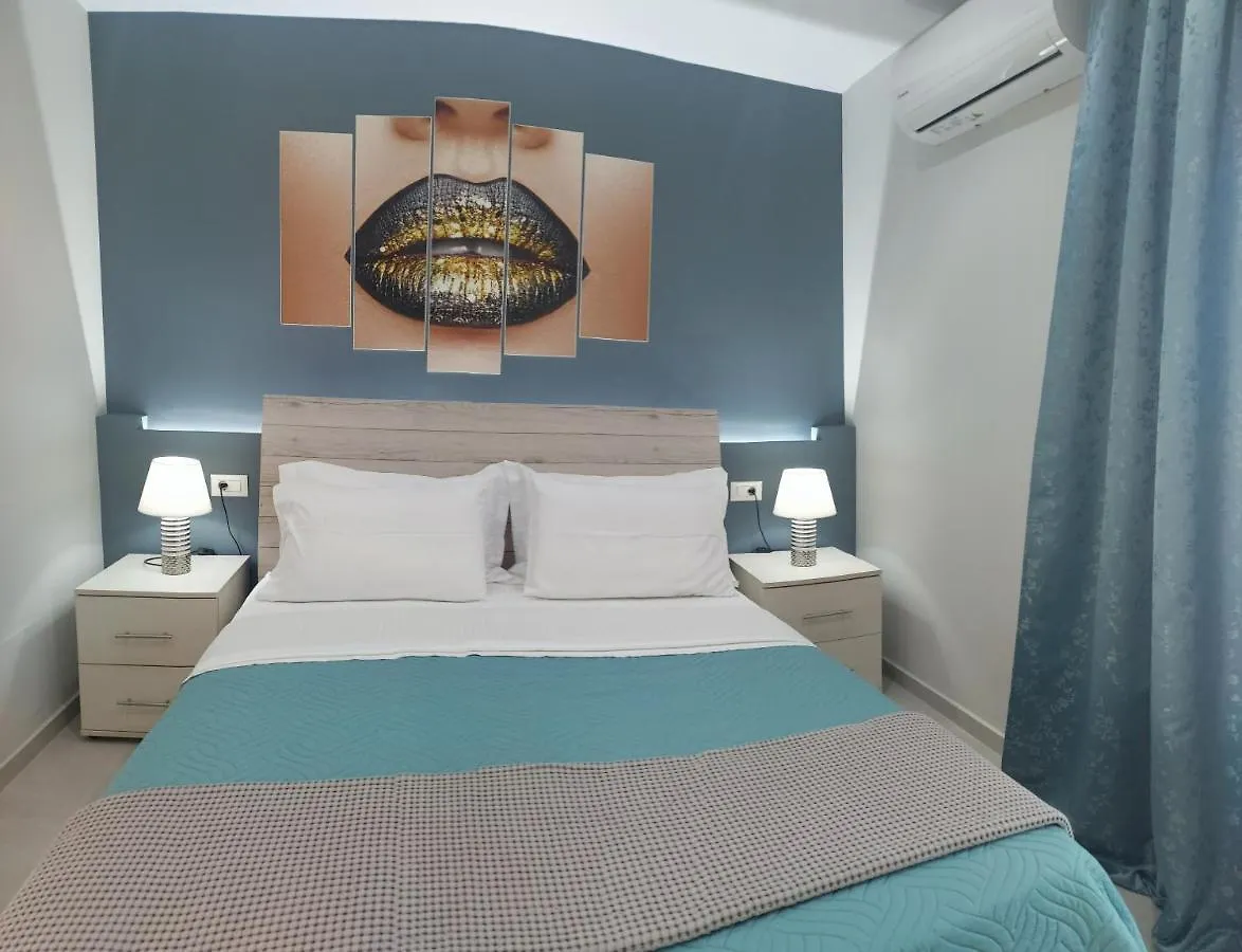 Maxim Apartment Iraklio 0*,